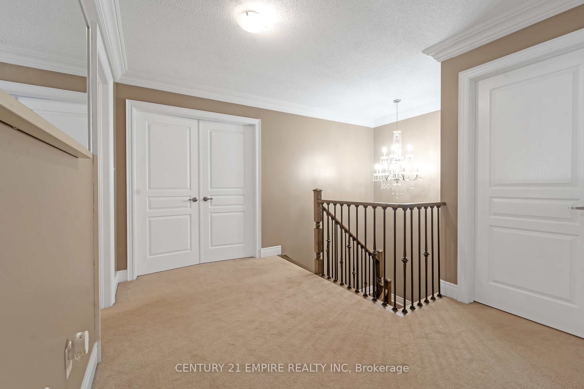 508 Hinchey Crescent