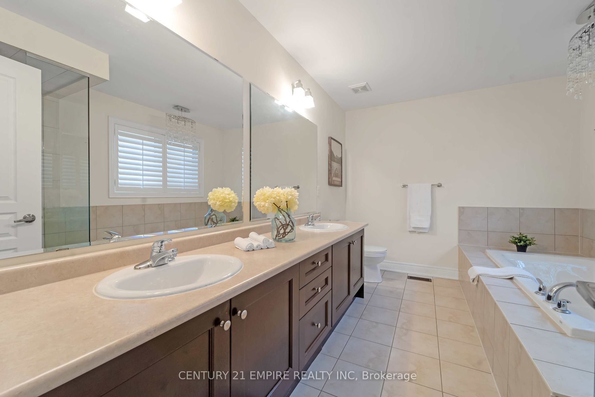 508 Hinchey Crescent