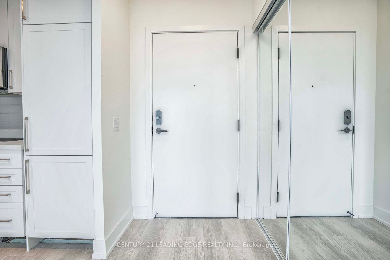 2450 Old Bronte Road, #708