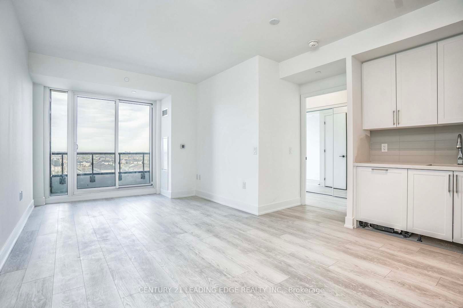 2450 Old Bronte Road, #708