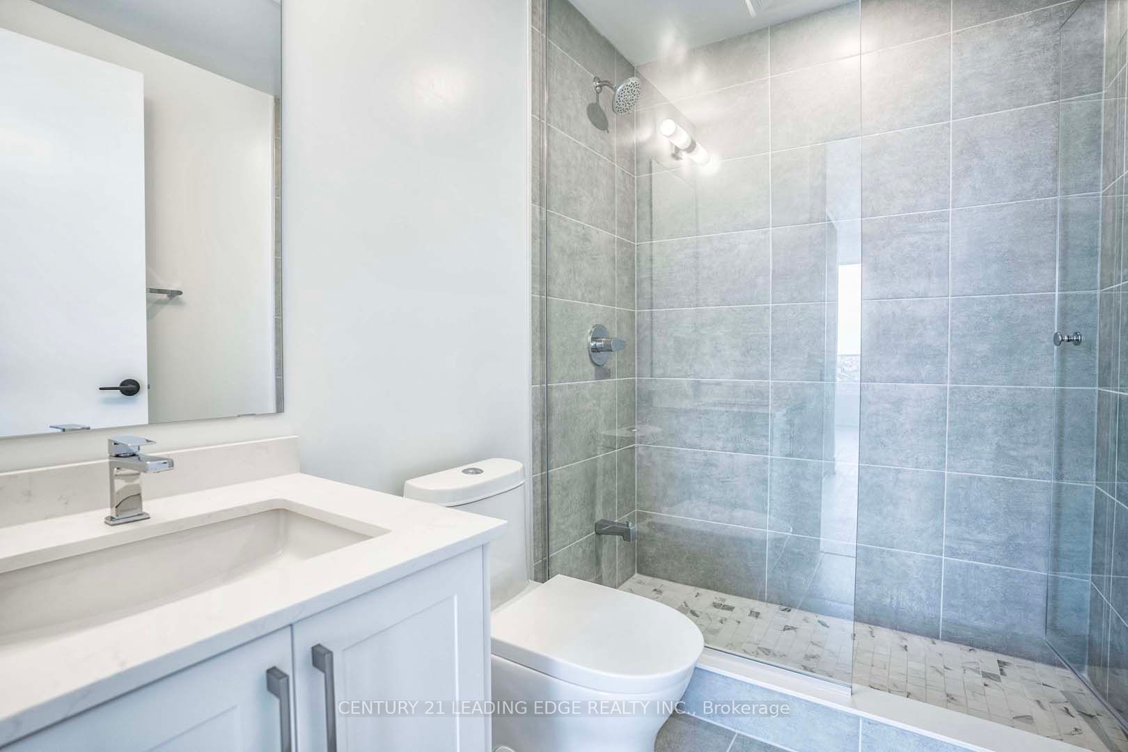2450 Old Bronte Road, #708