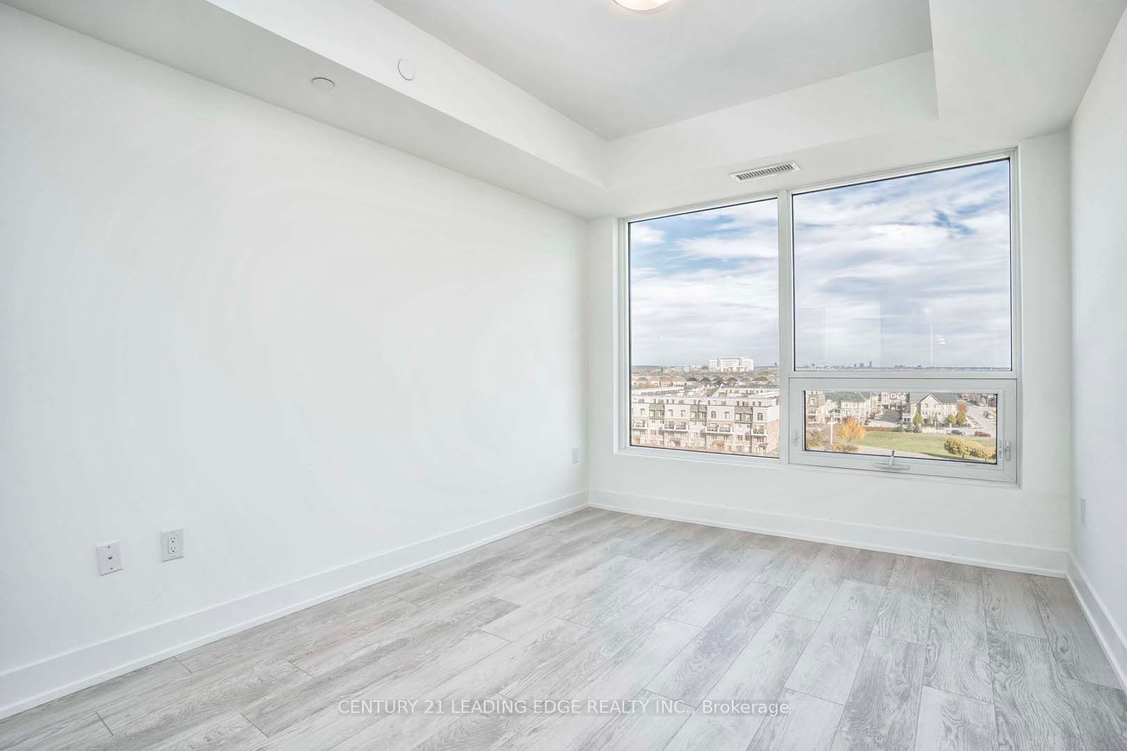 2450 Old Bronte Road, #708