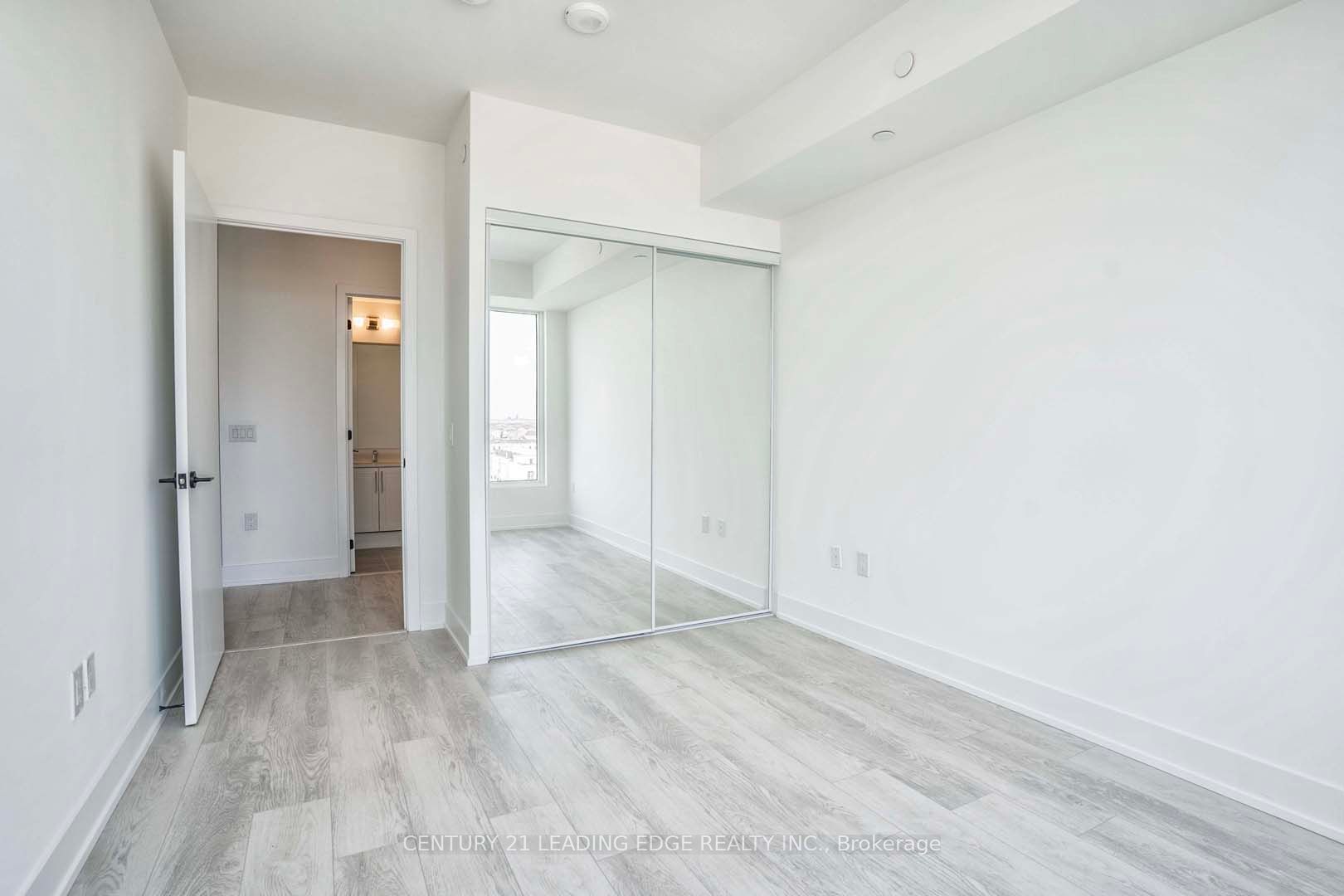 2450 Old Bronte Road, #708