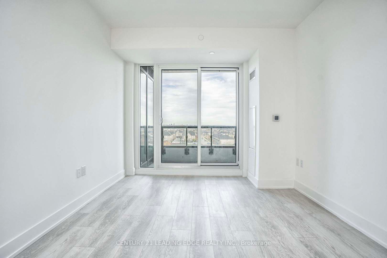 2450 Old Bronte Road, #708