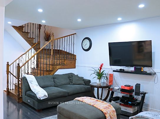 57 Tideland Dr