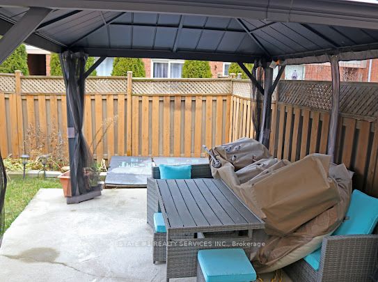57 Tideland Dr