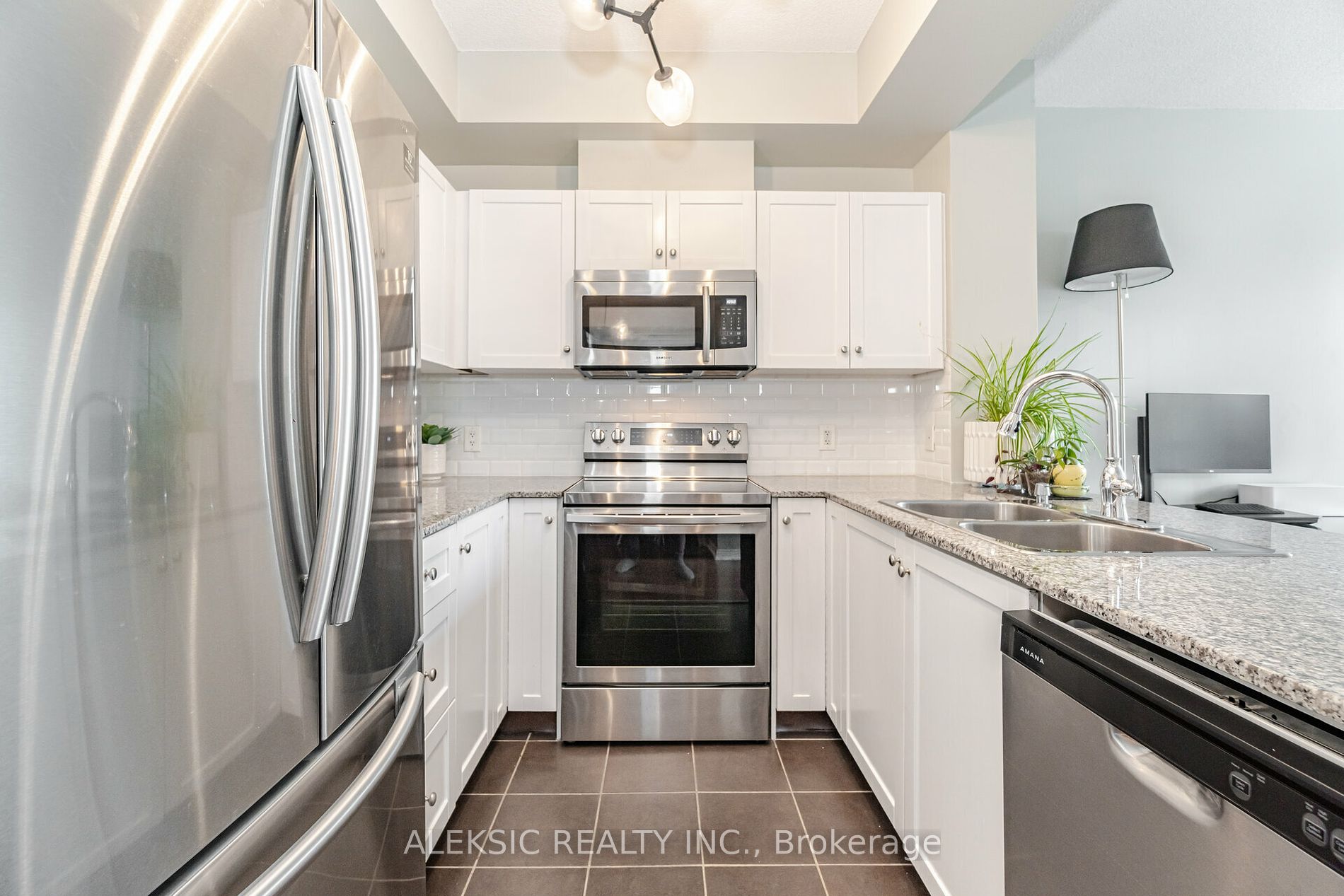 3504 Hurontario St, #202
