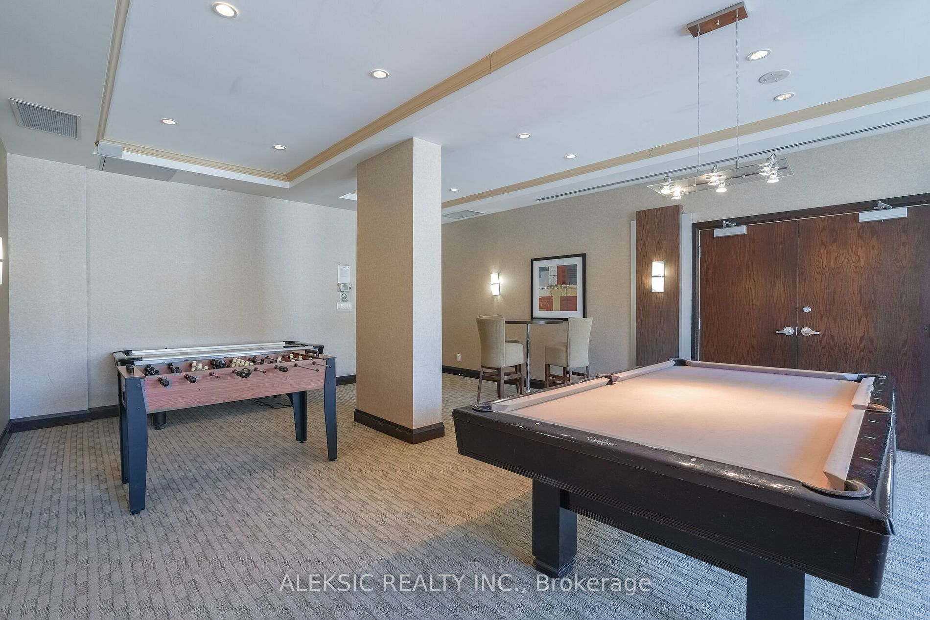 3504 Hurontario St, #202