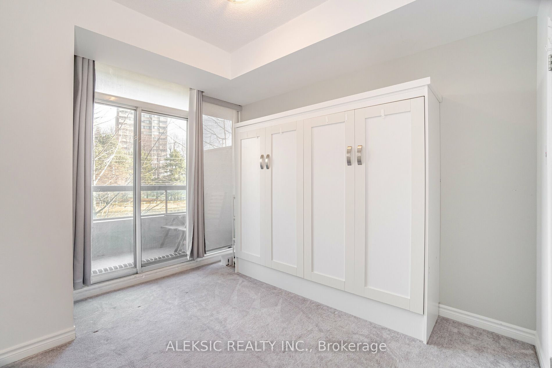 3504 Hurontario St, #202