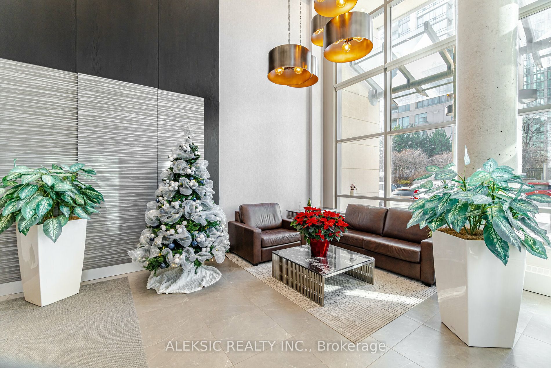 3504 Hurontario St, #202