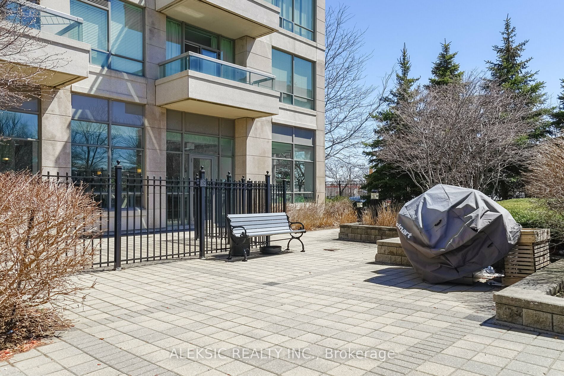 3504 Hurontario St, #202