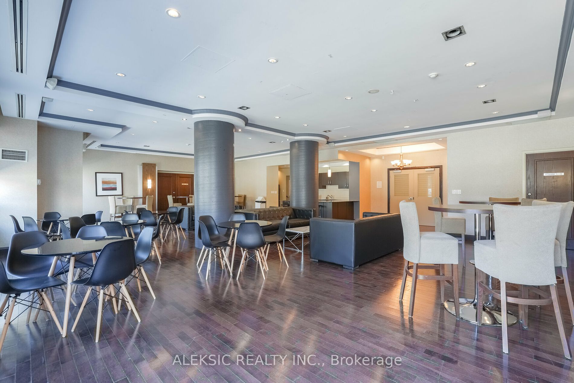 3504 Hurontario St, #202