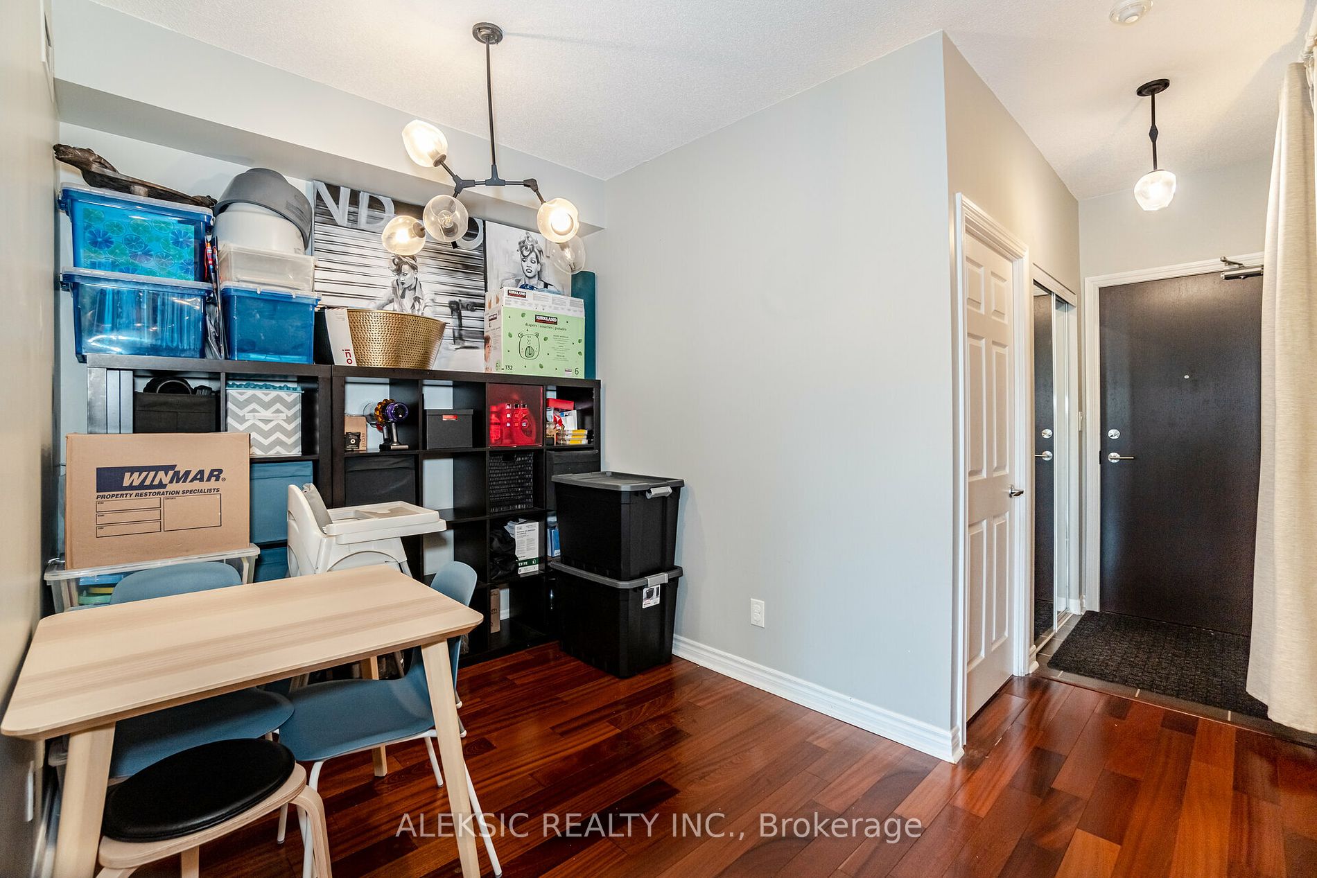 3504 Hurontario St, #202