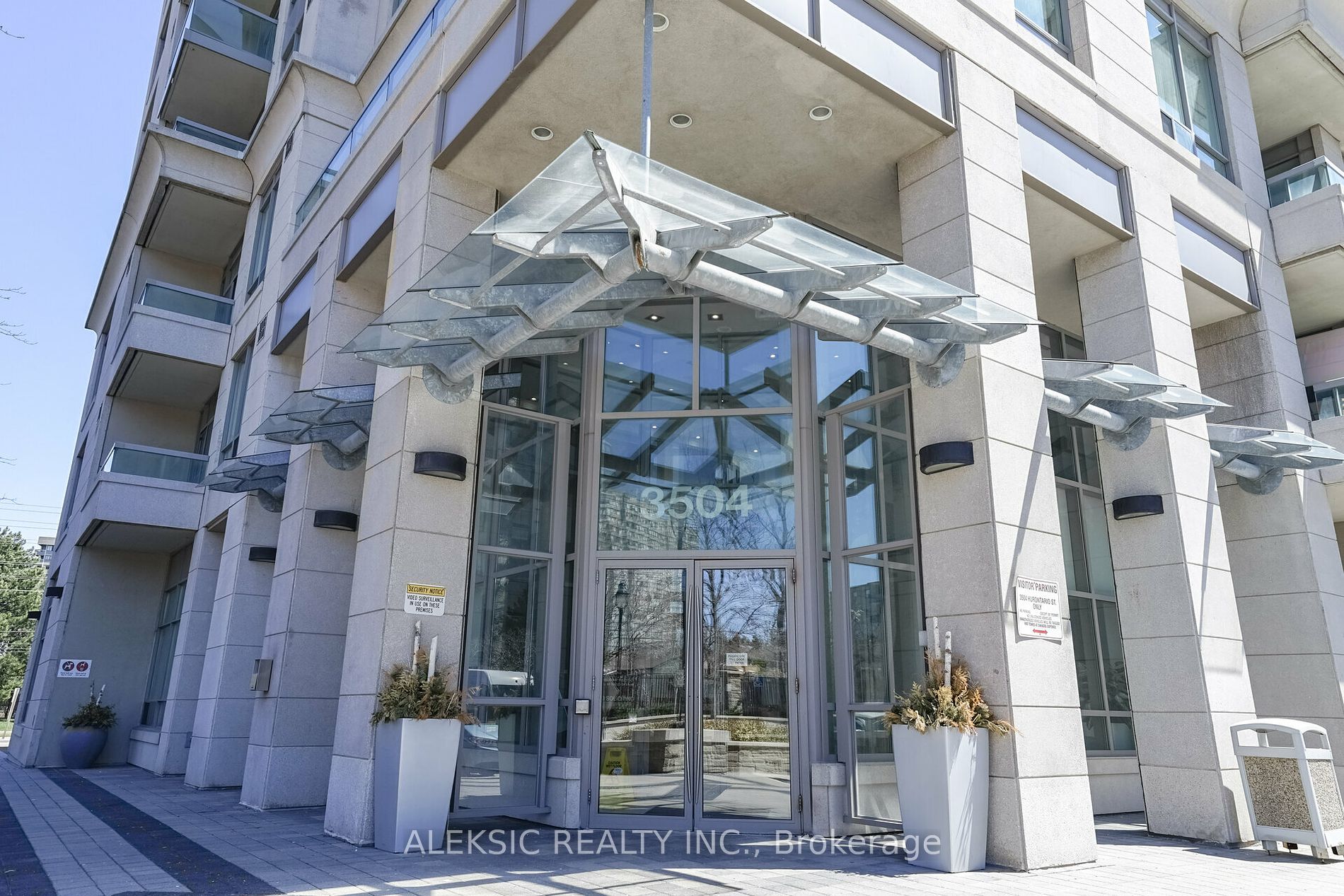 3504 Hurontario St, #202
