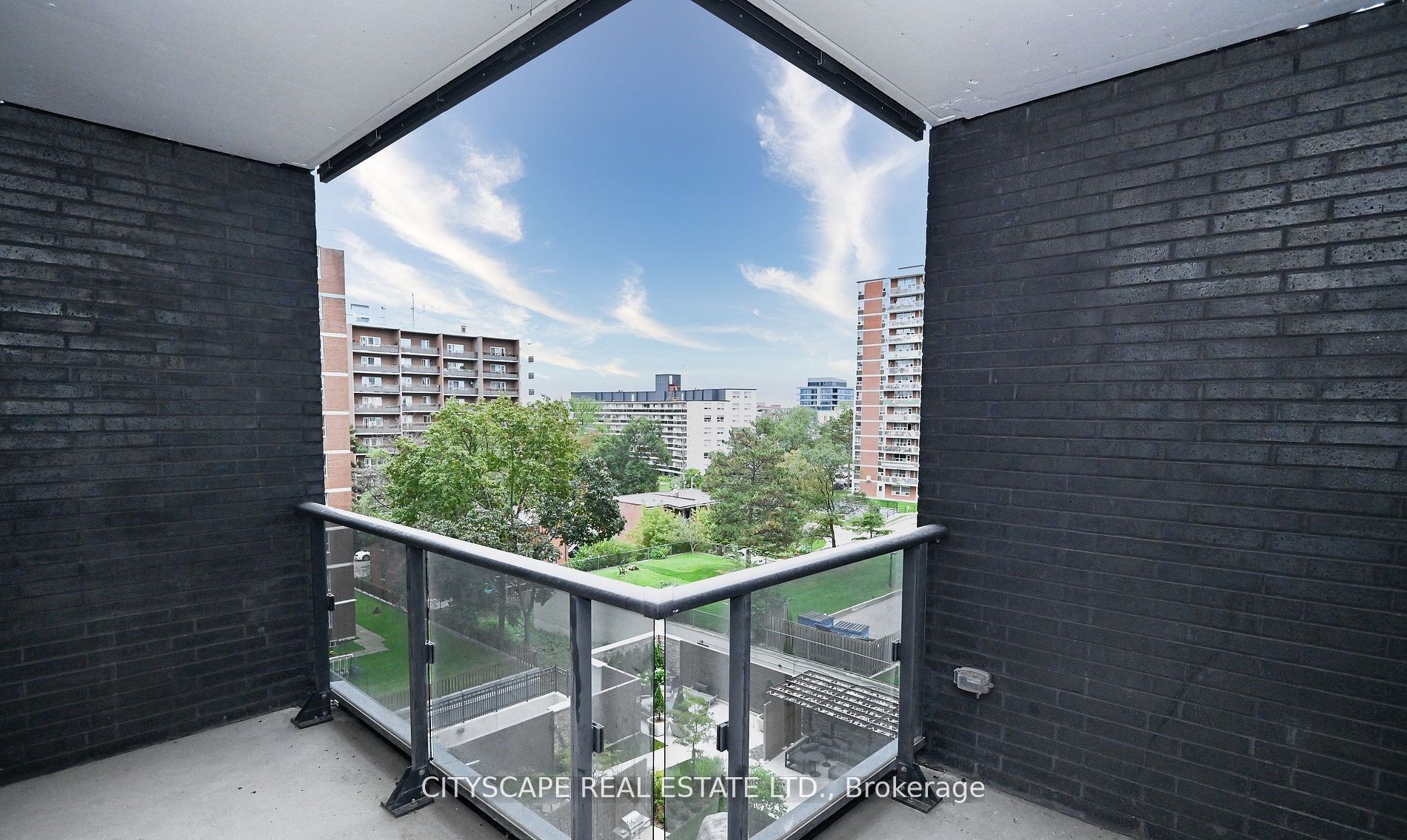 21 Park Street E #601