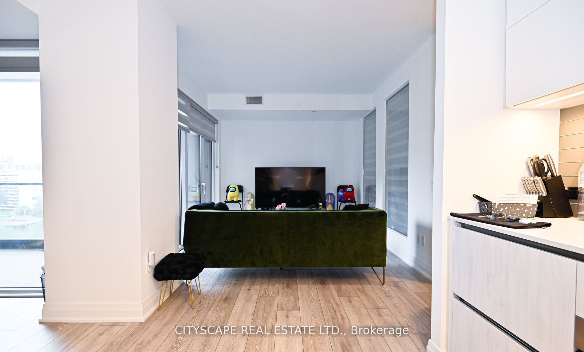 21 Park Street E #601