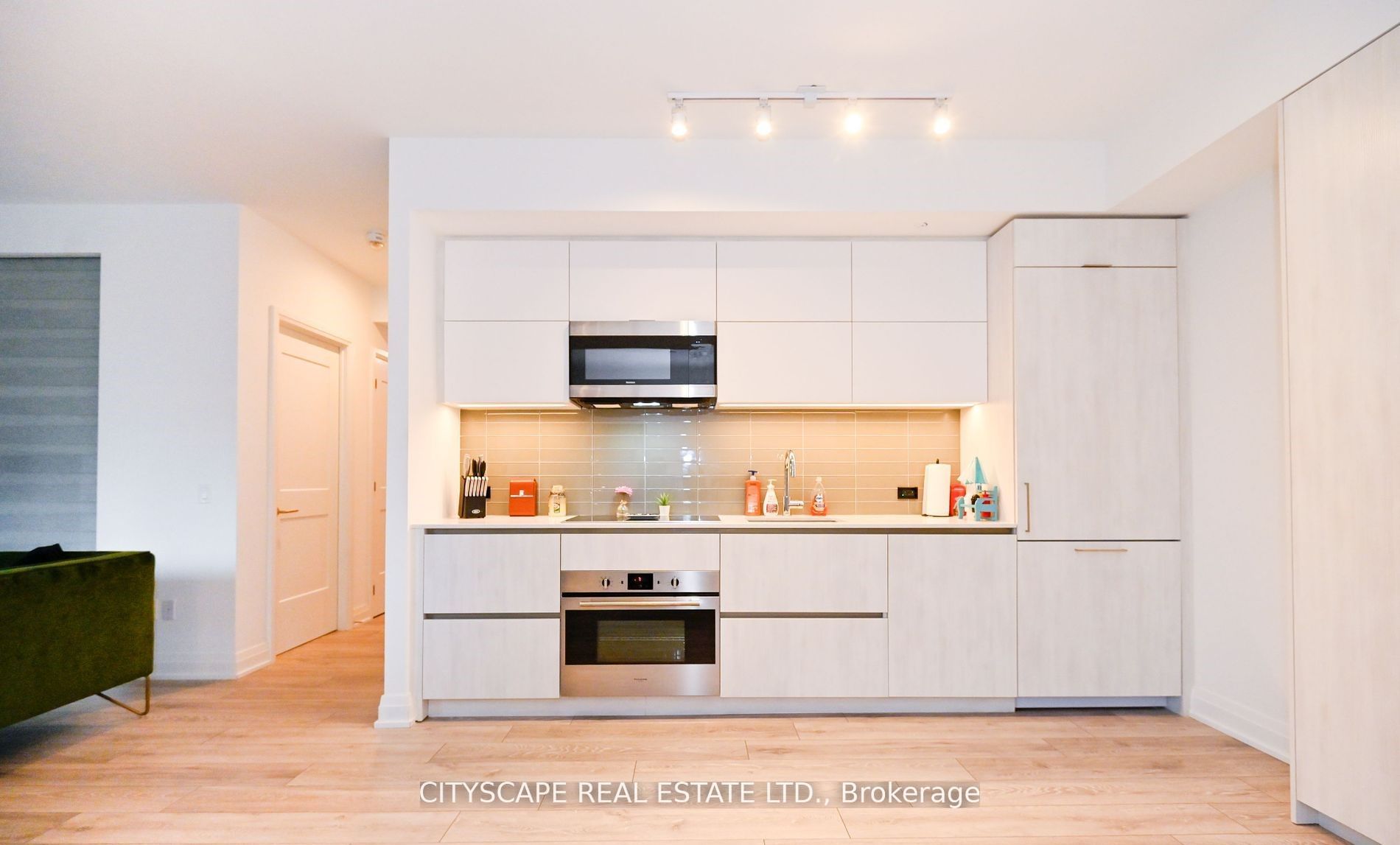 21 Park Street E #601