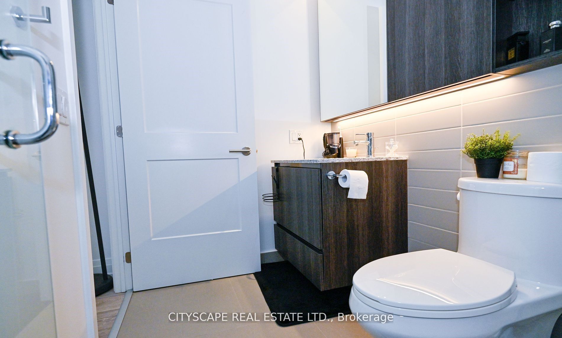 21 Park Street E #601