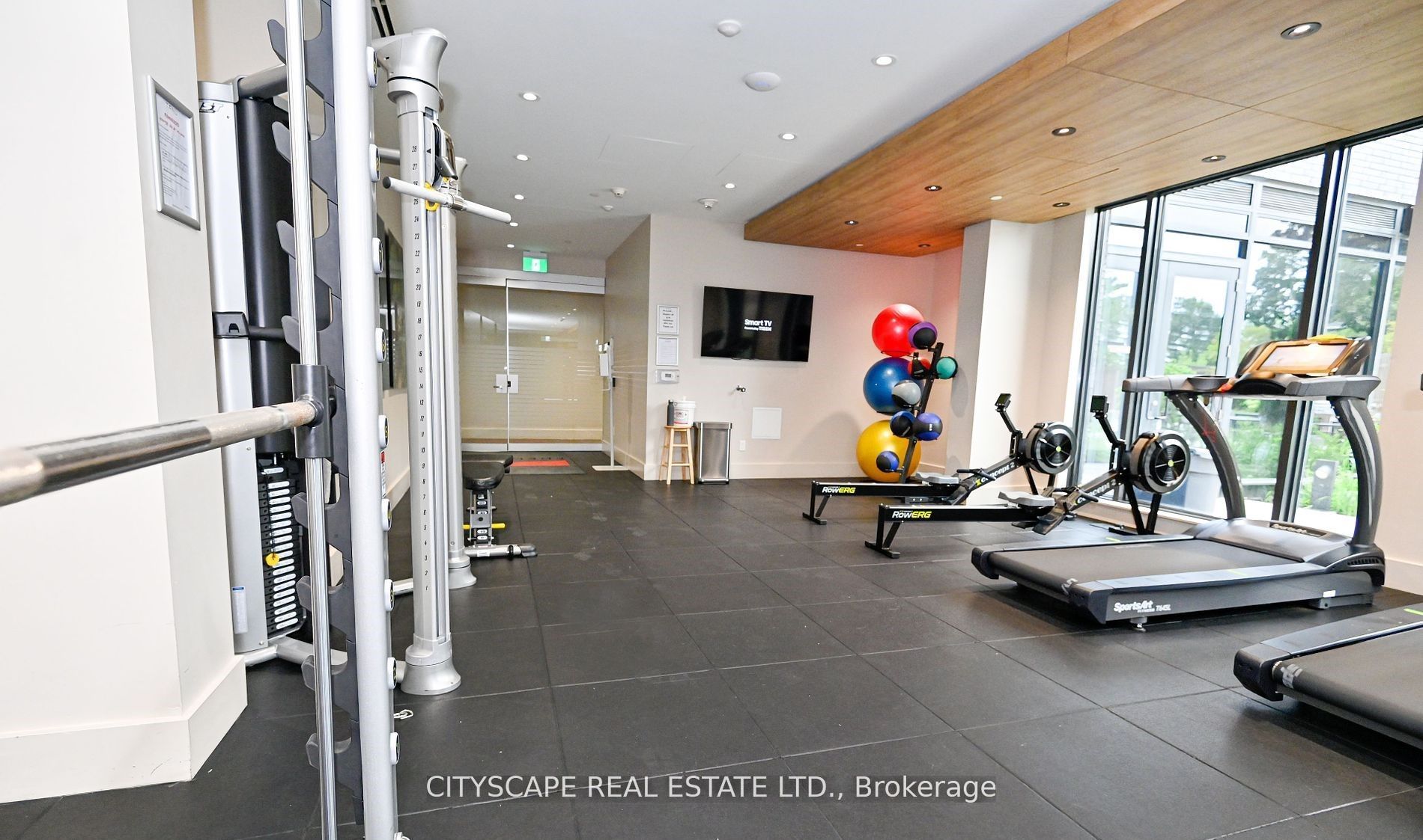 21 Park Street E #601