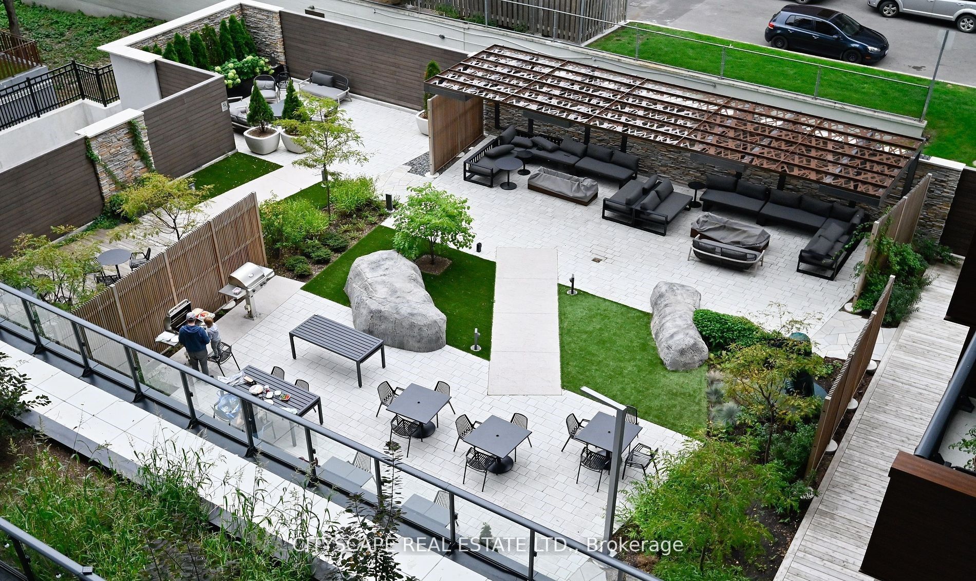 21 Park Street E #601