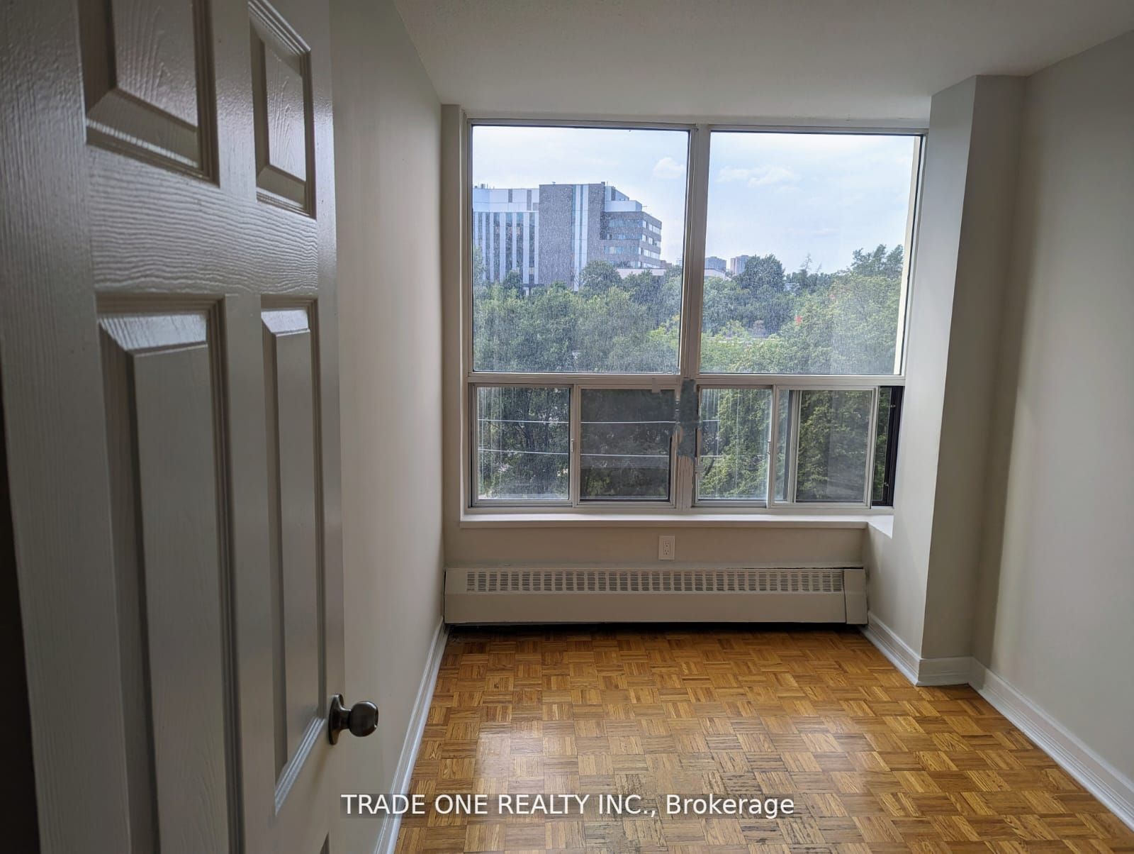 85 Emmett Ave, #506