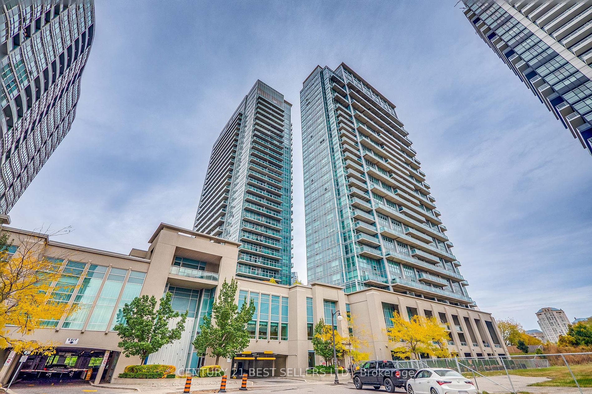 165 Legion Rd N, #2423