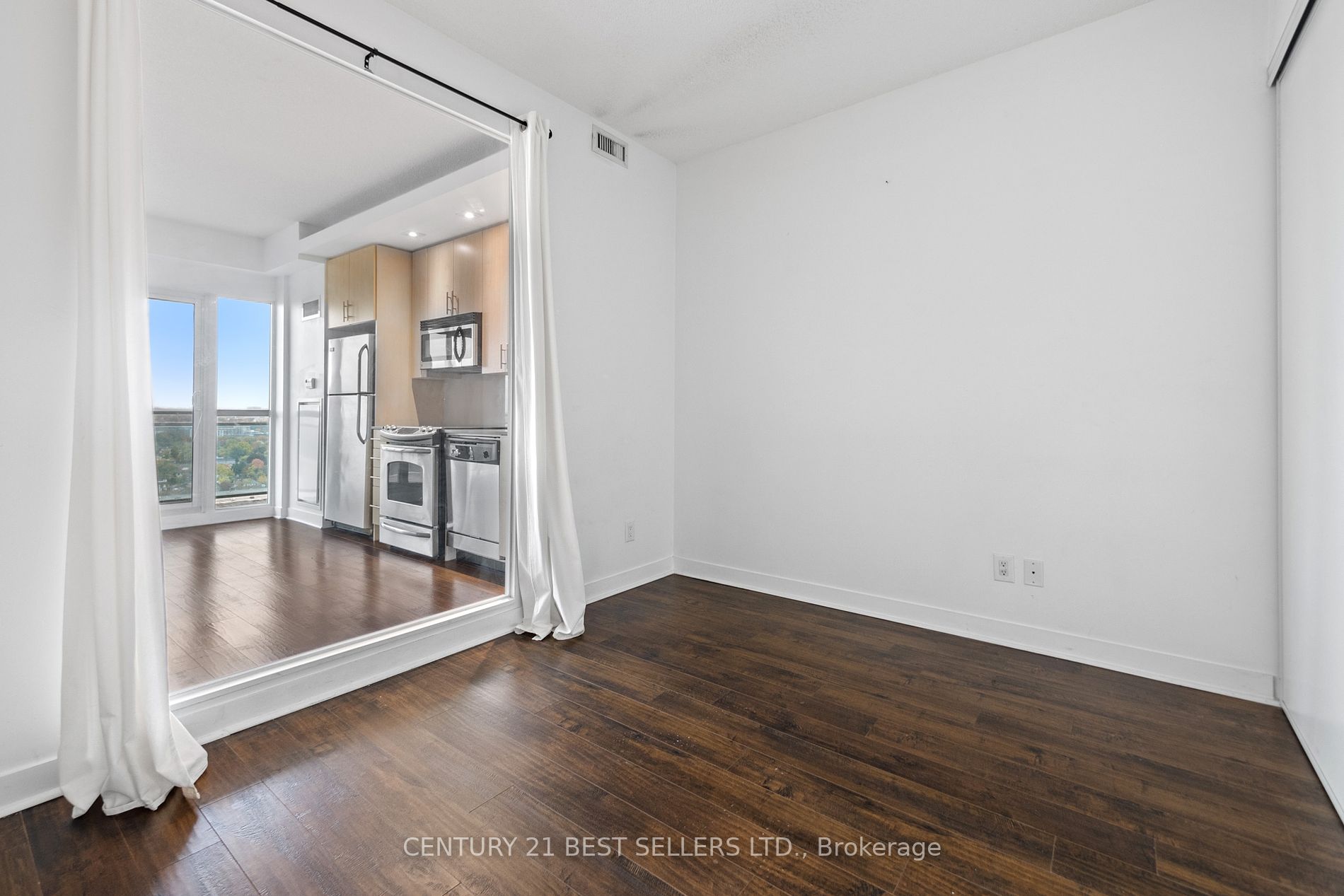 165 Legion Rd N, #2423
