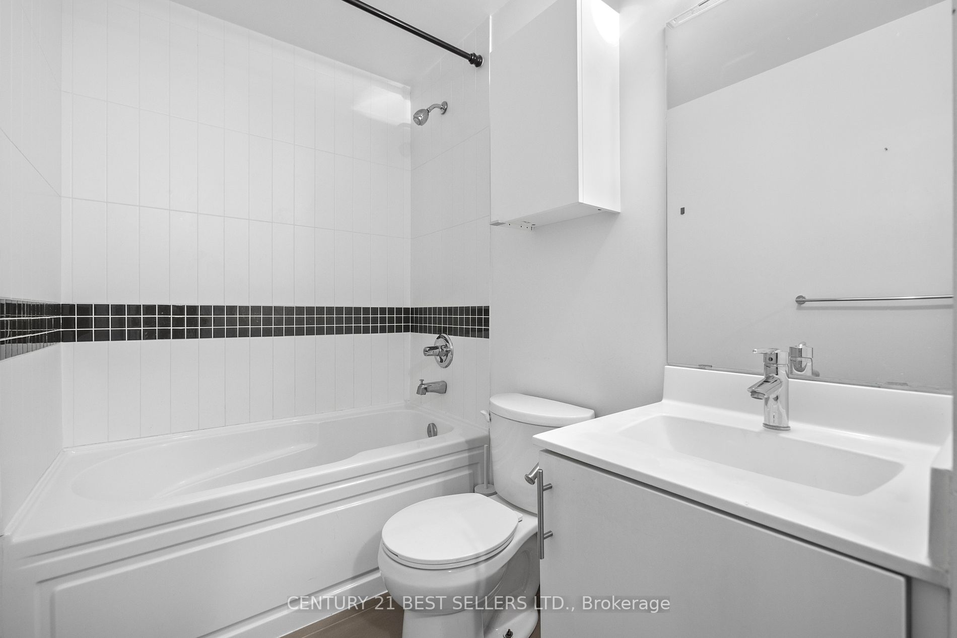 165 Legion Rd N, #2423
