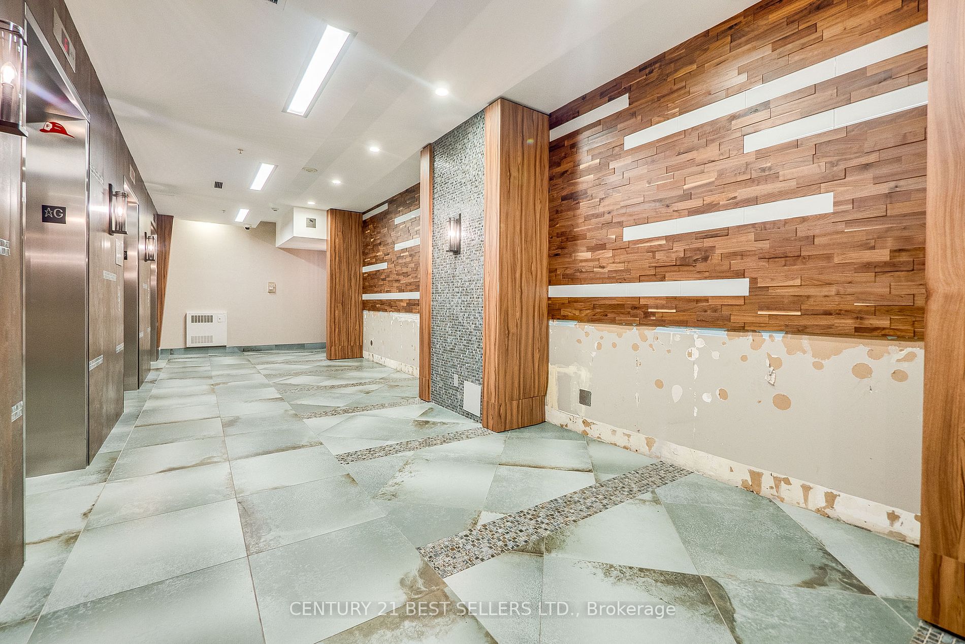 165 Legion Rd N, #2423