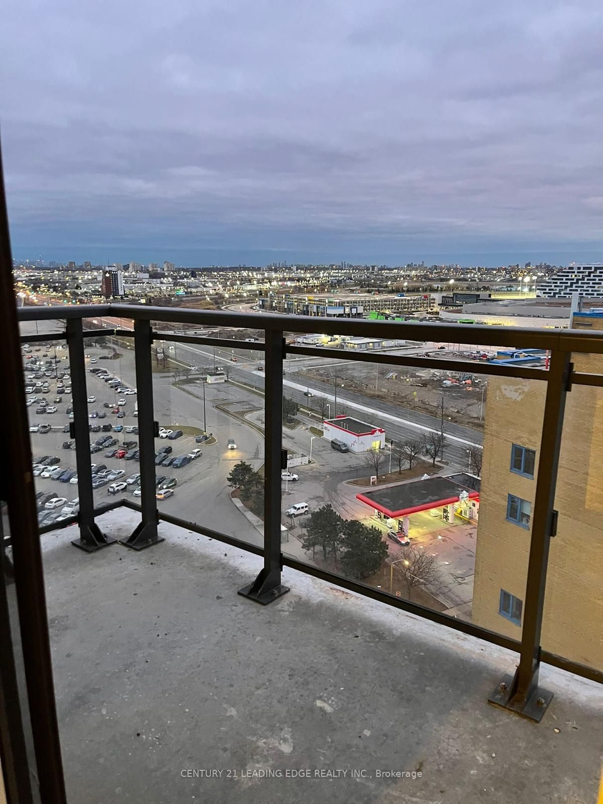 840 QUEENS PLATE Drive, #1612