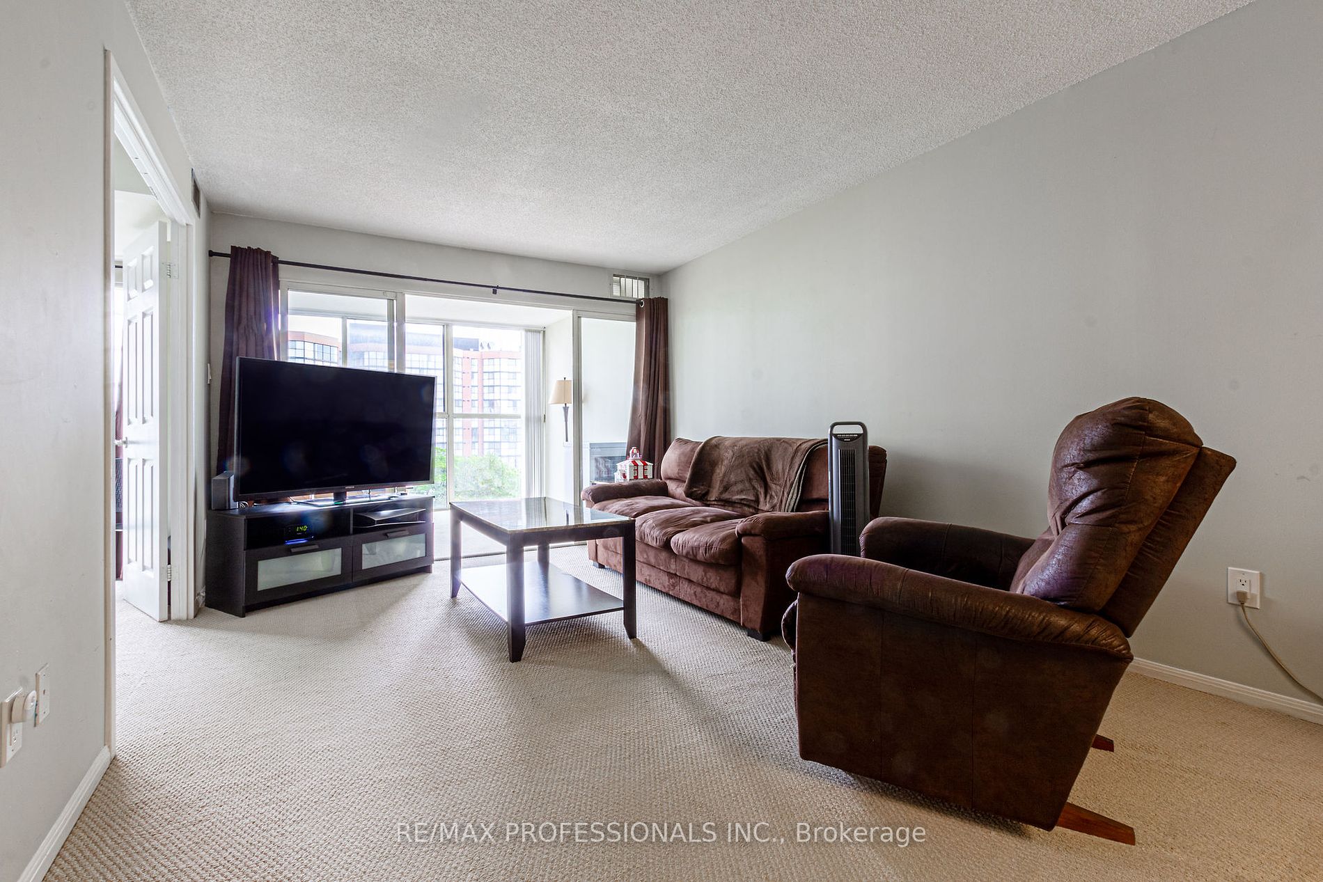 2091 Hurontario St, #710