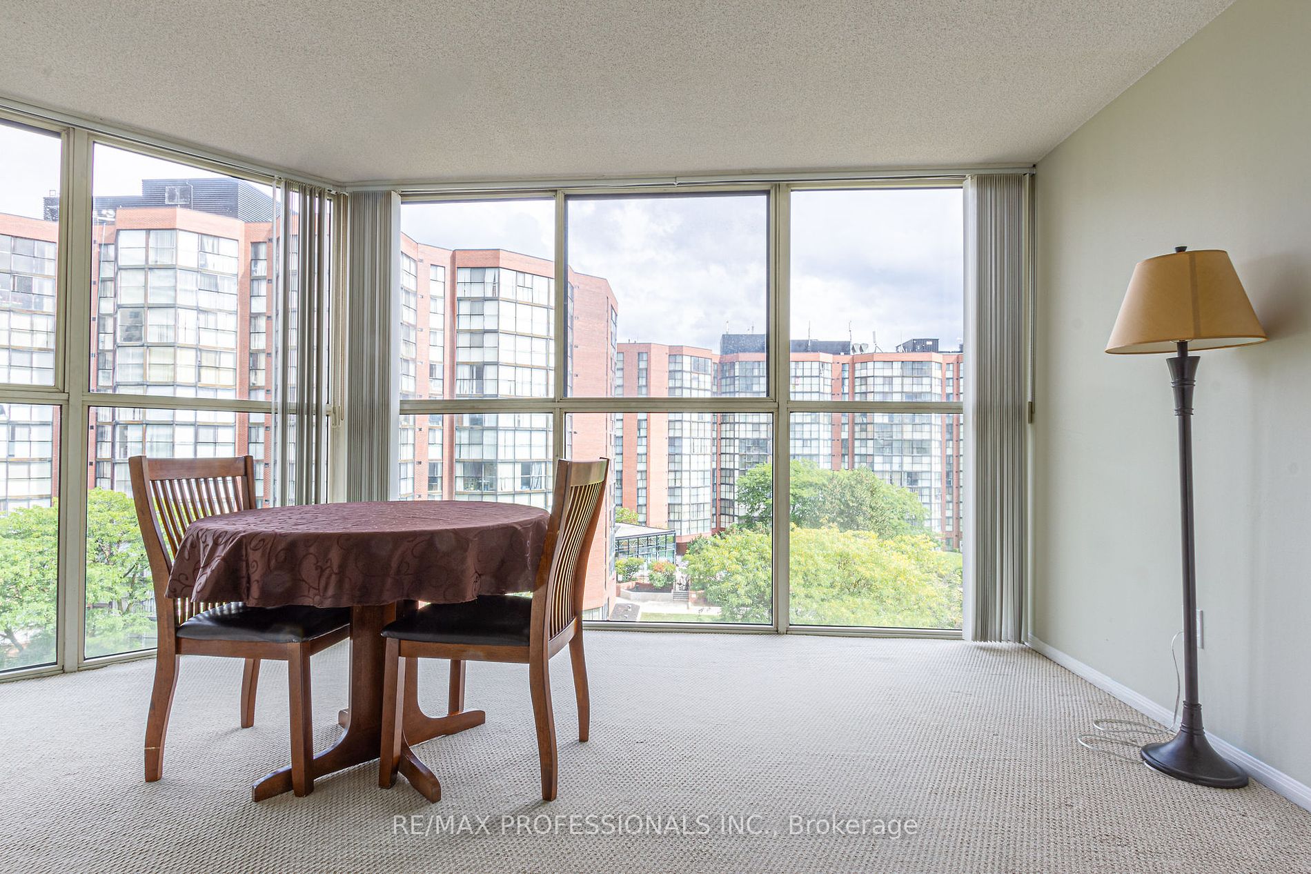 2091 Hurontario St, #710