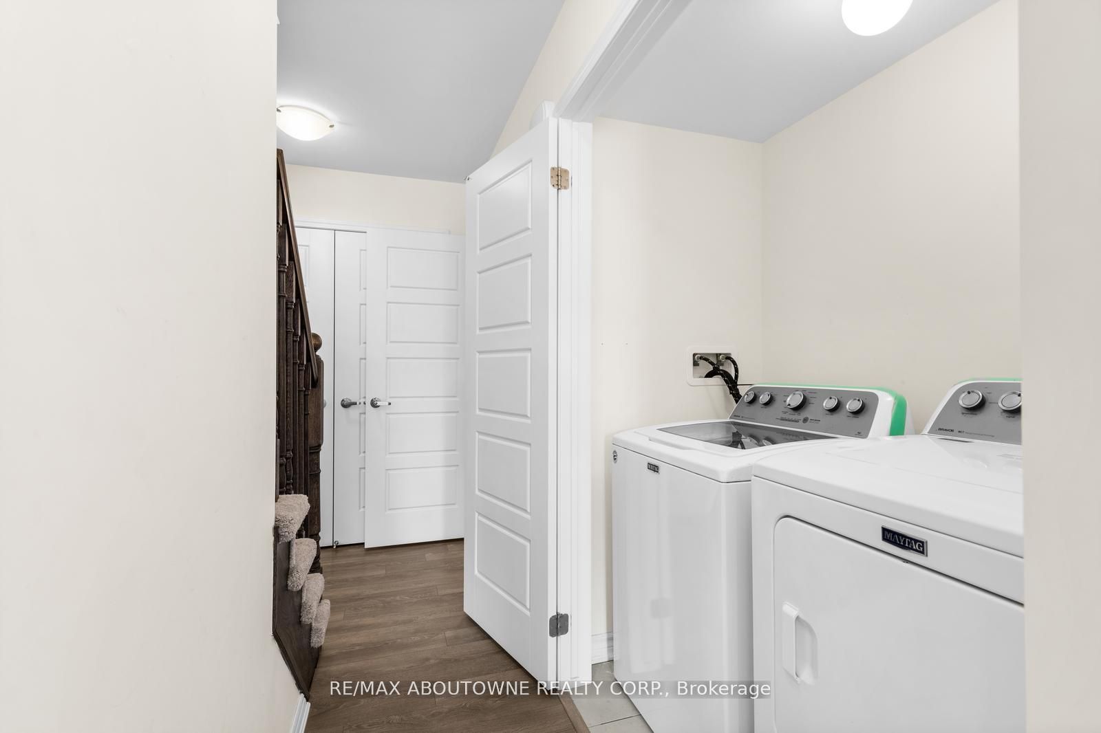 293 Murlock Hts
