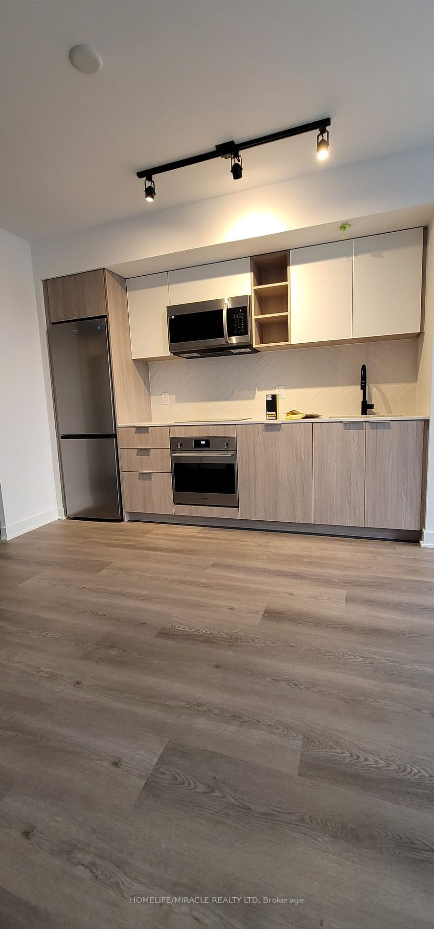 36 Zorra Street #320