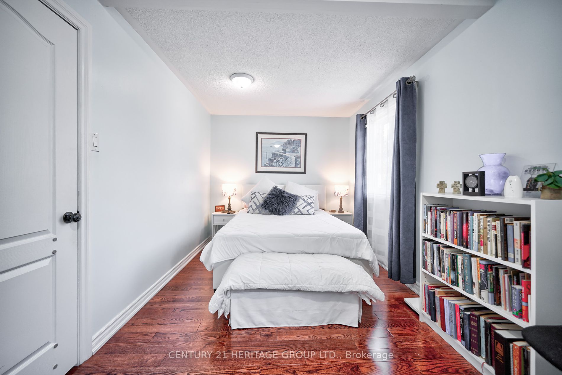 10 Shenstone Ave