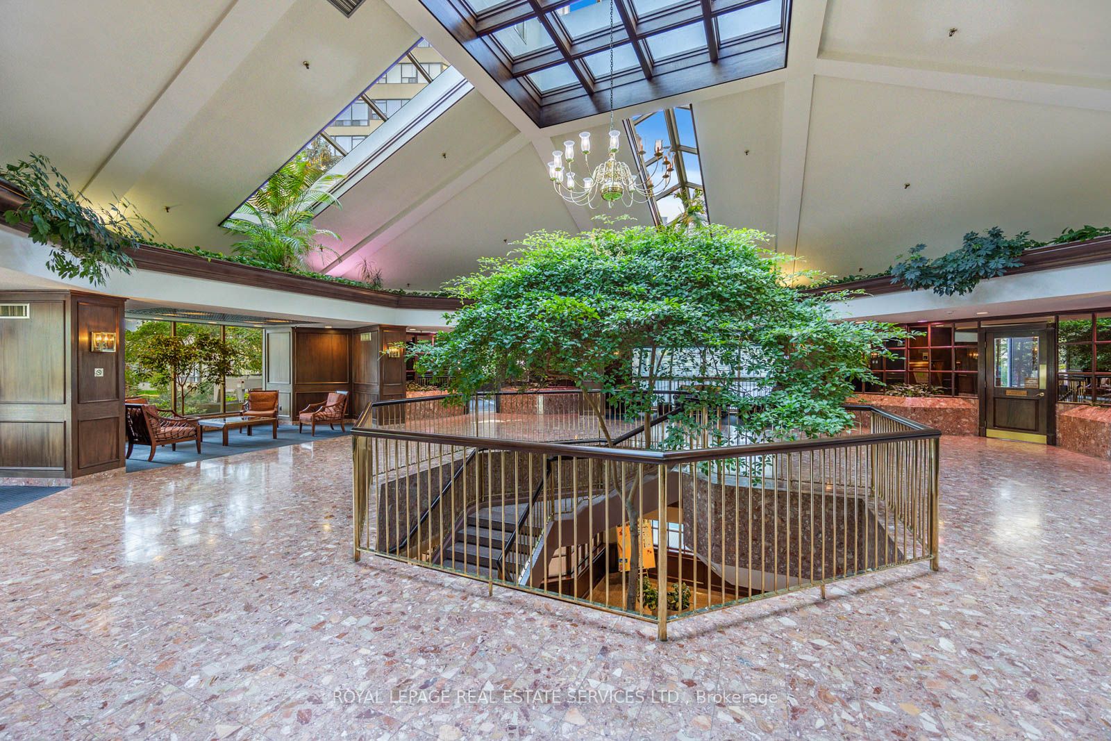 1300 Islington Ave, #504