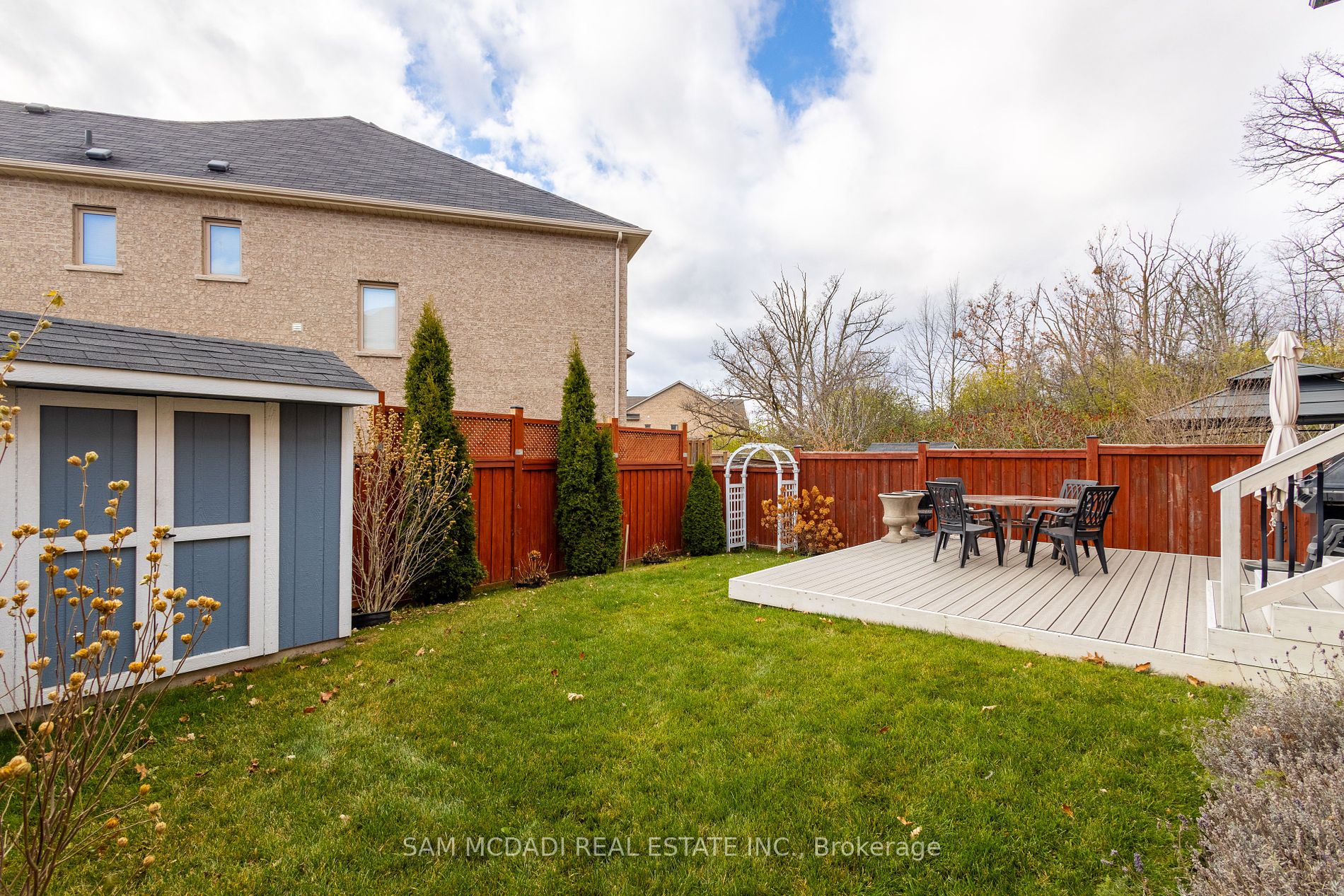40 Timbercove Road