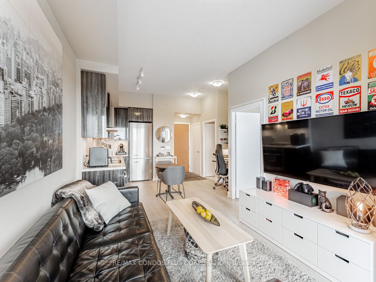 30 Shore Breeze Drive #6104