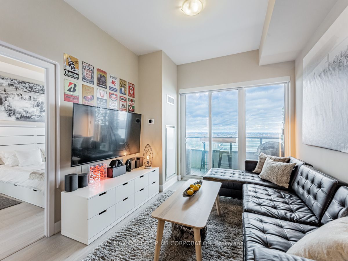 30 Shore Breeze Drive #6104