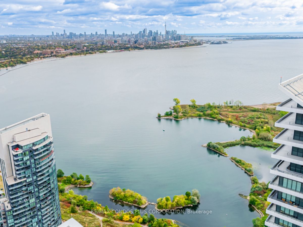 30 Shore Breeze Drive #6104