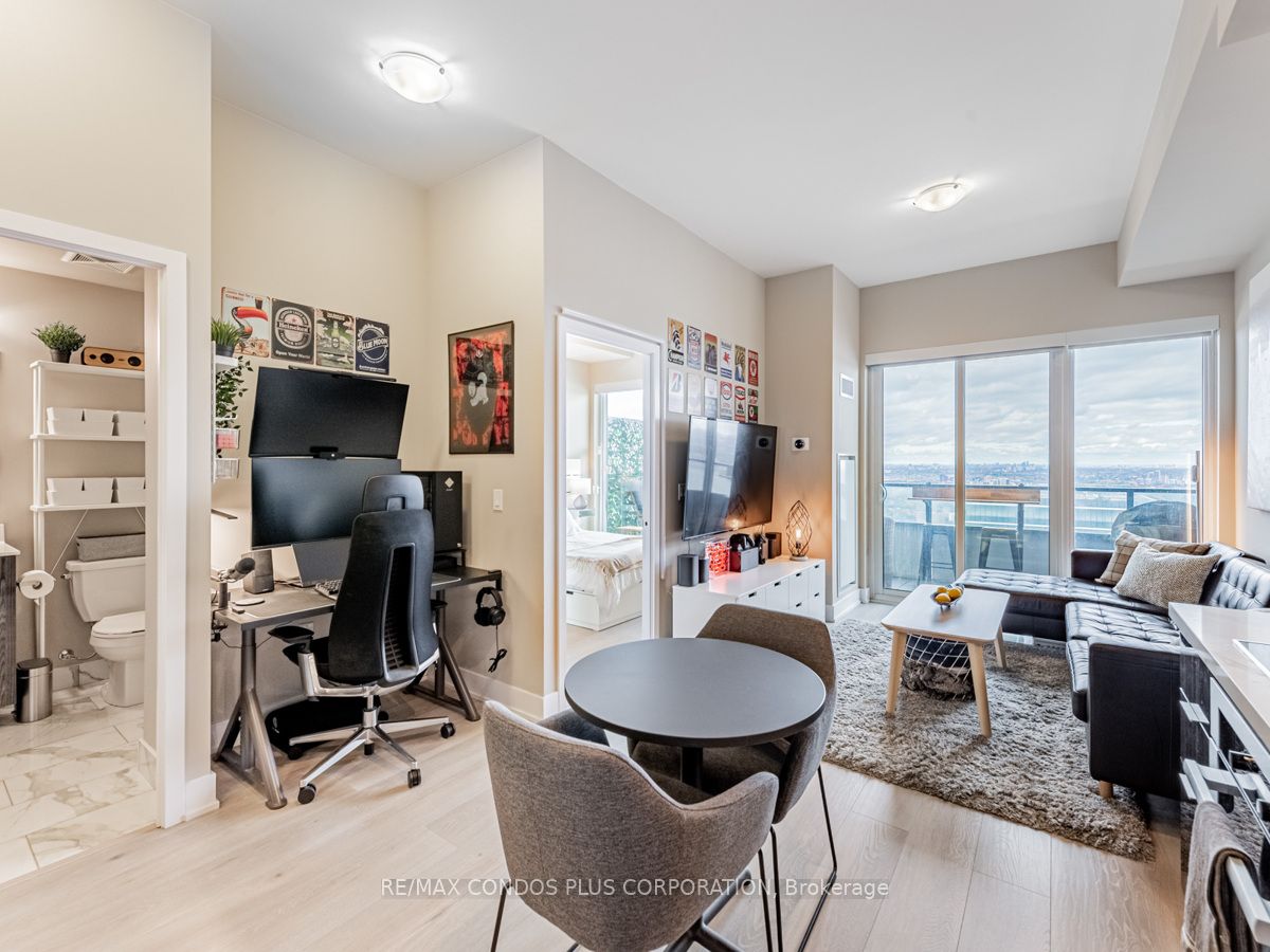 30 Shore Breeze Drive #6104