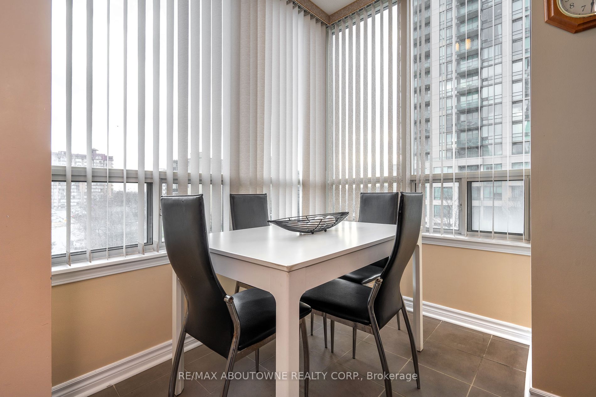 3504 Hurontario St, #505