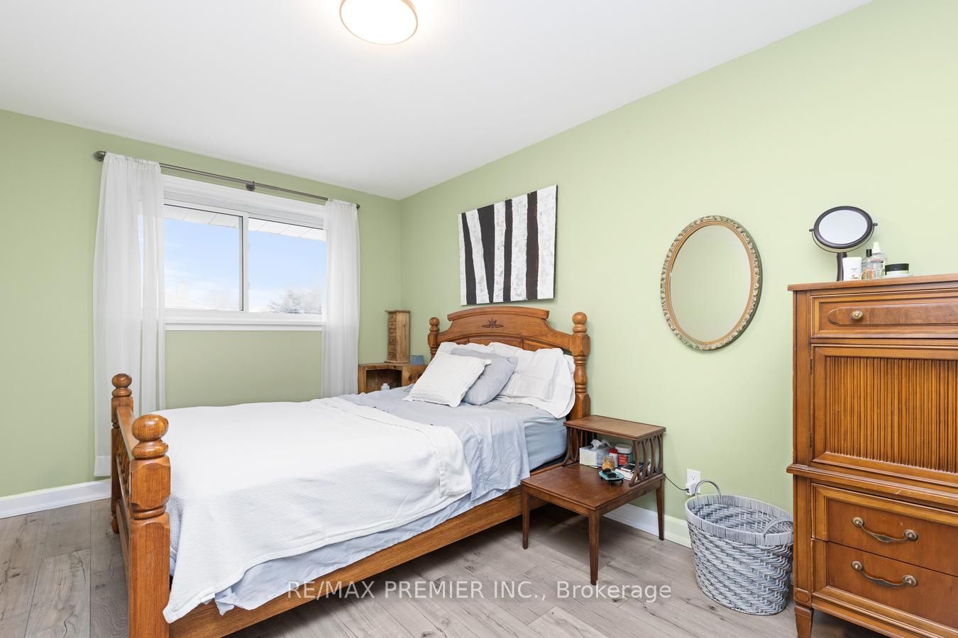 2565 Padstow Cres