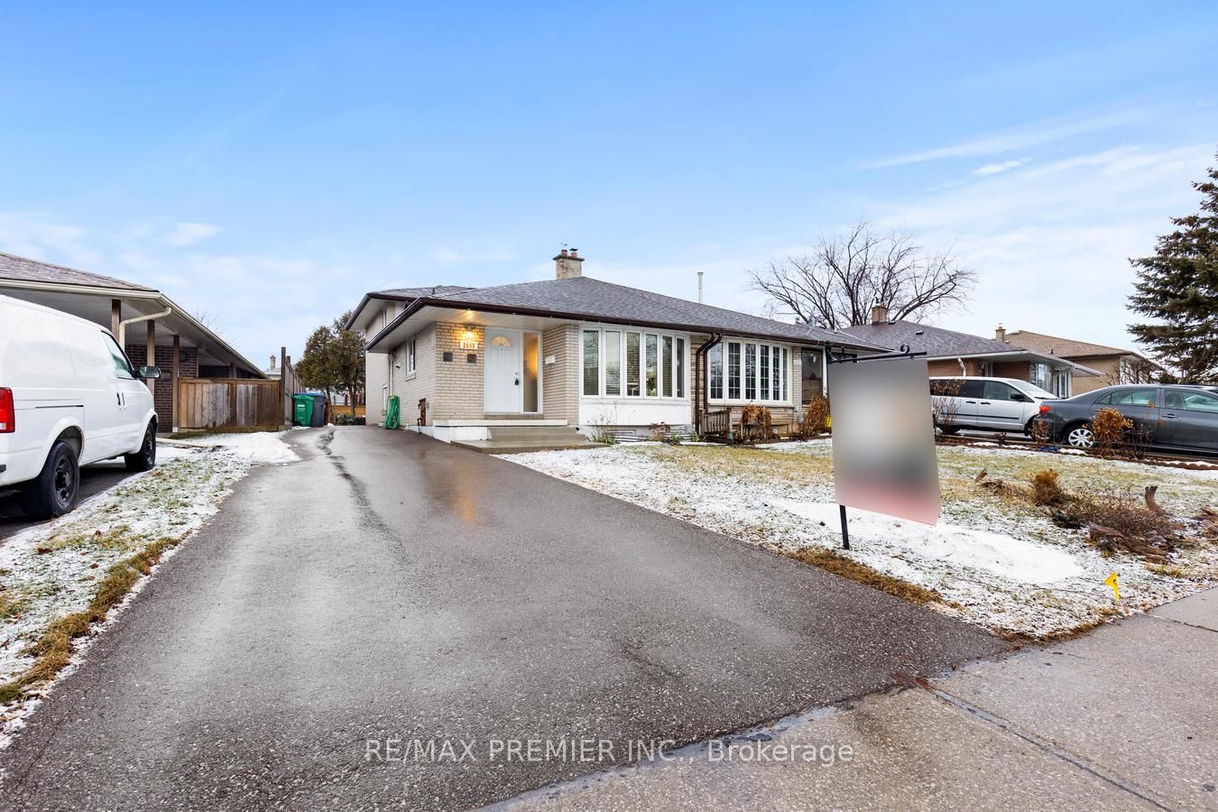 2565 Padstow Cres