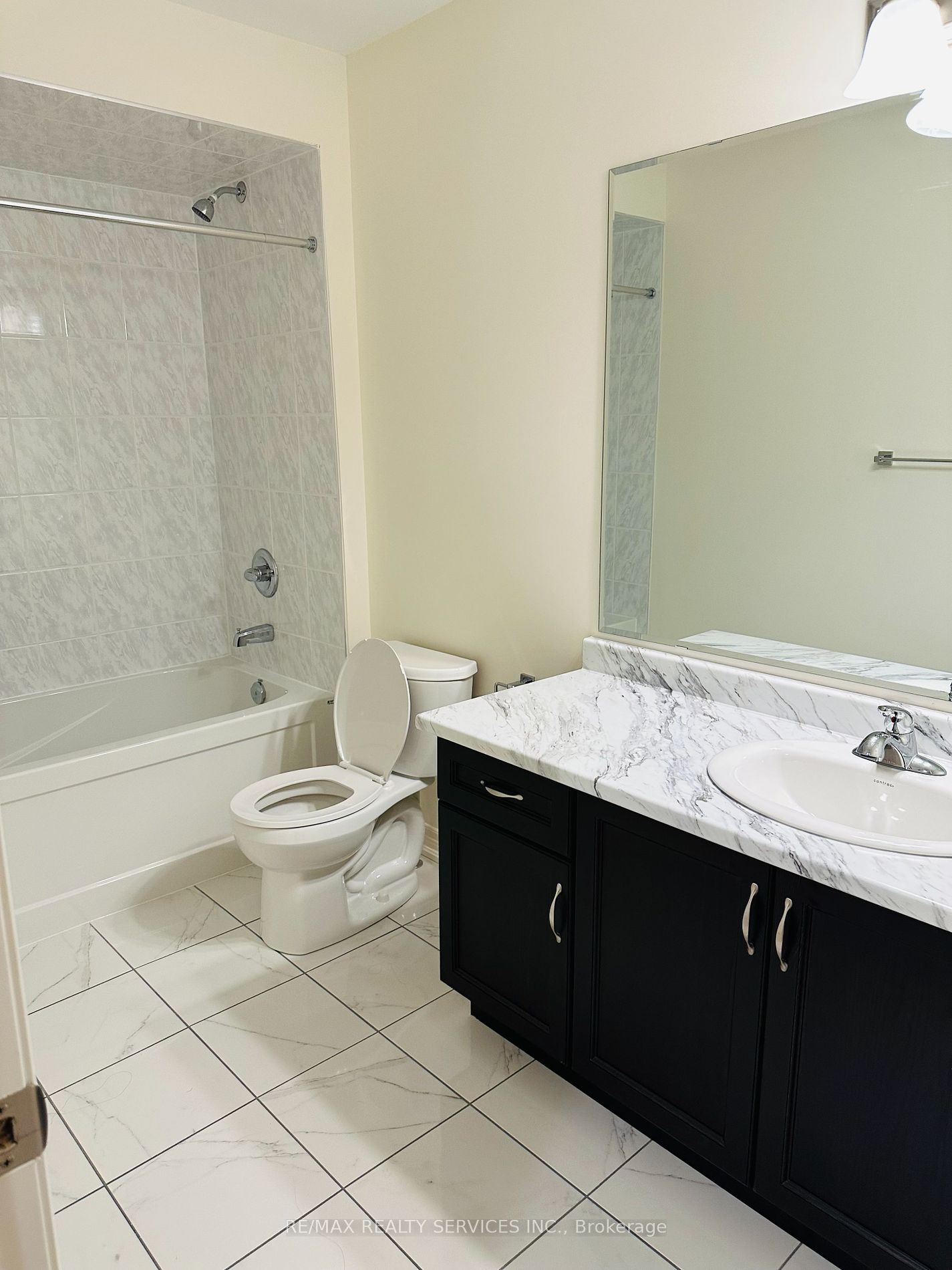 14 Gosset Rd E