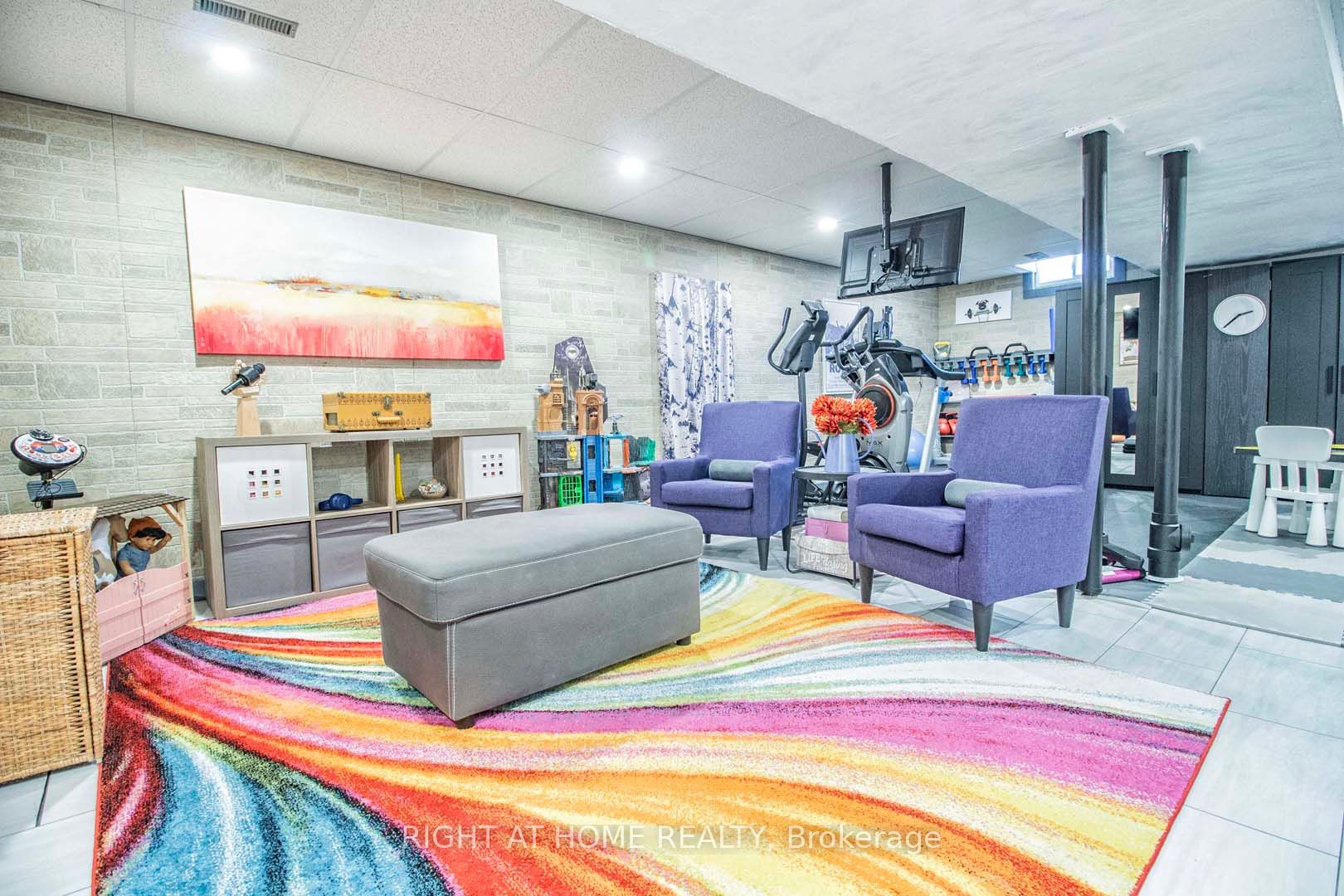 49 Heathcliffe Sq, #68