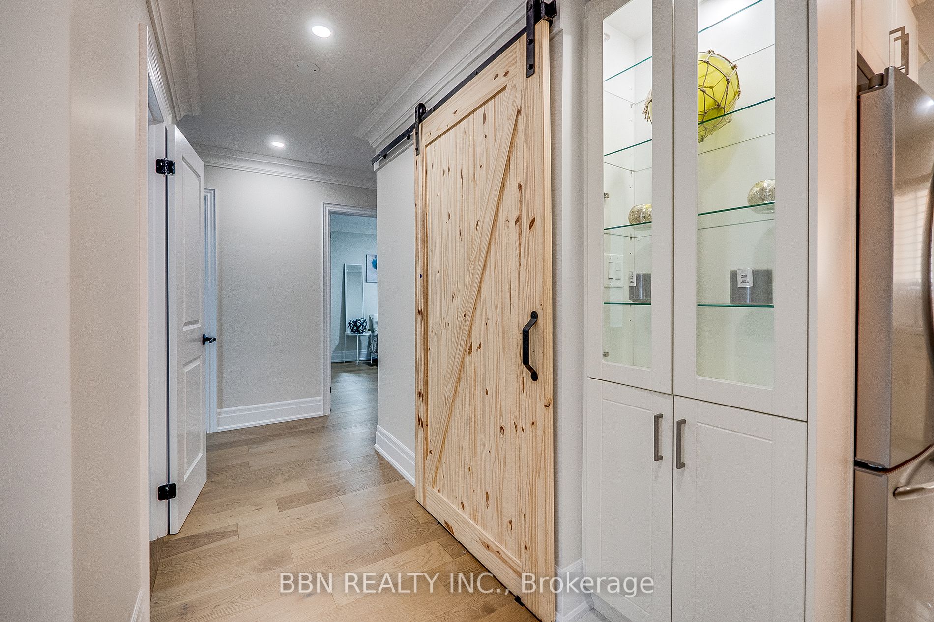 487 Ettridge Court