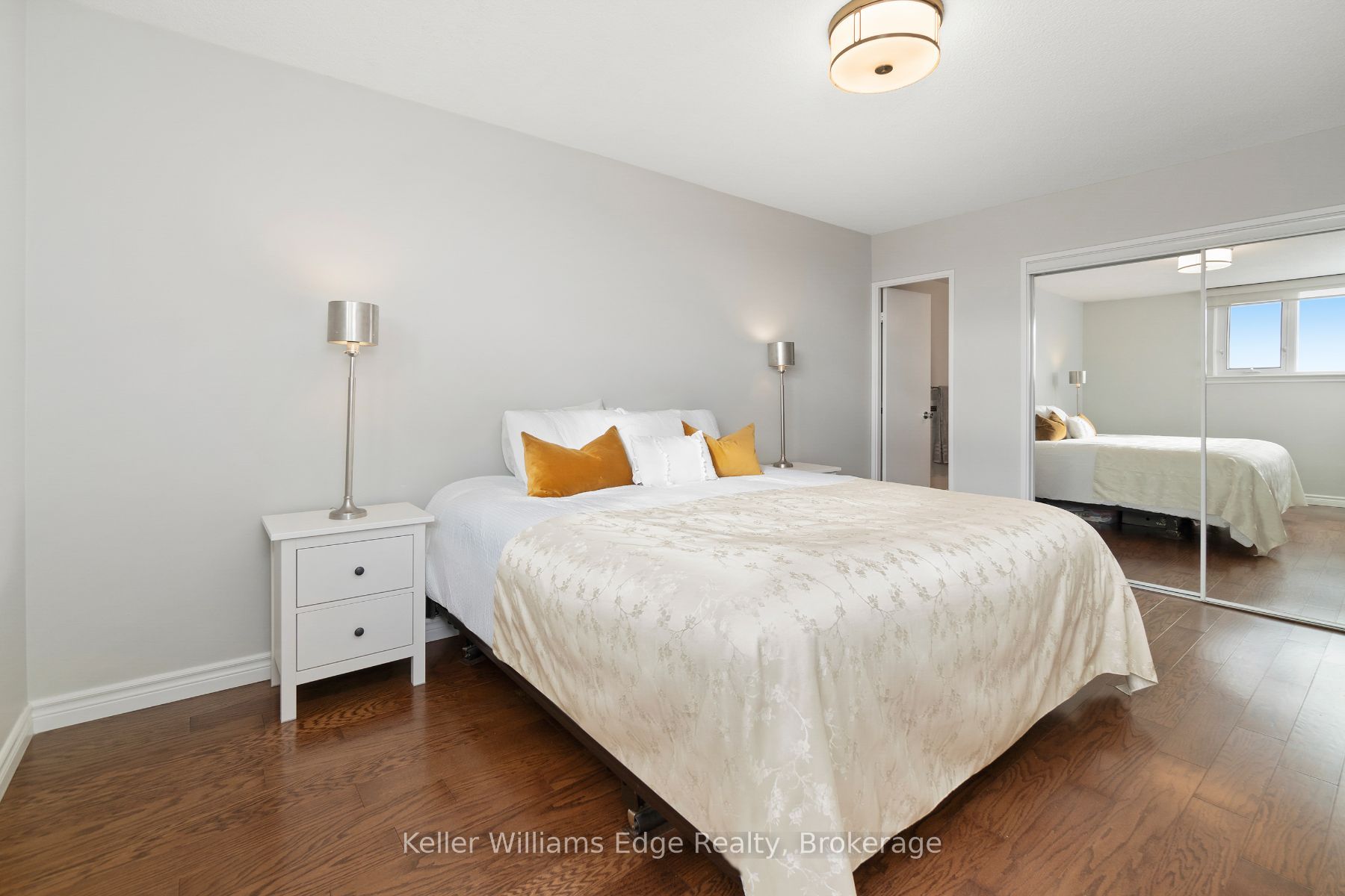 240 Scarlett Road #1612