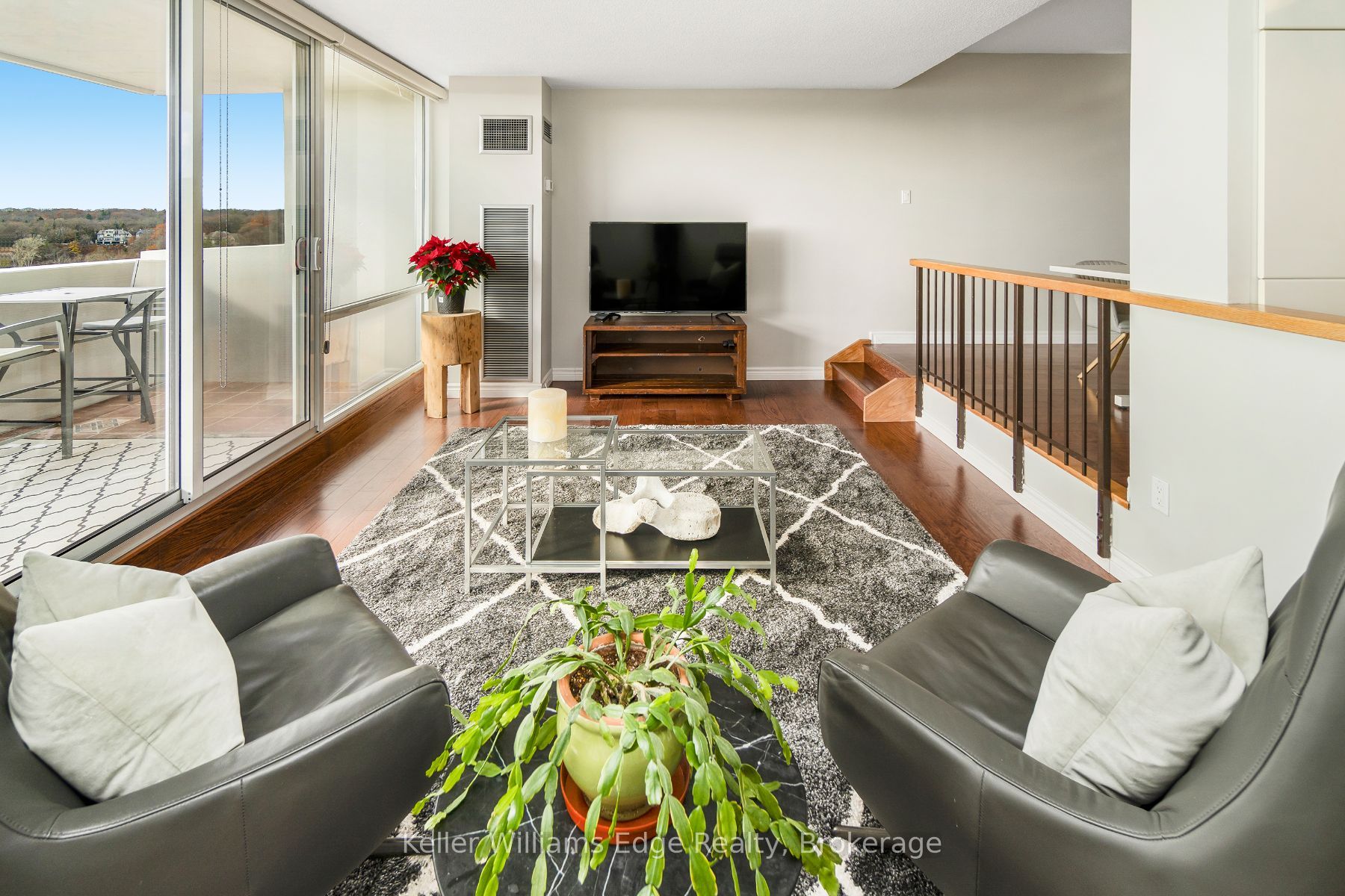 240 Scarlett Road #1612