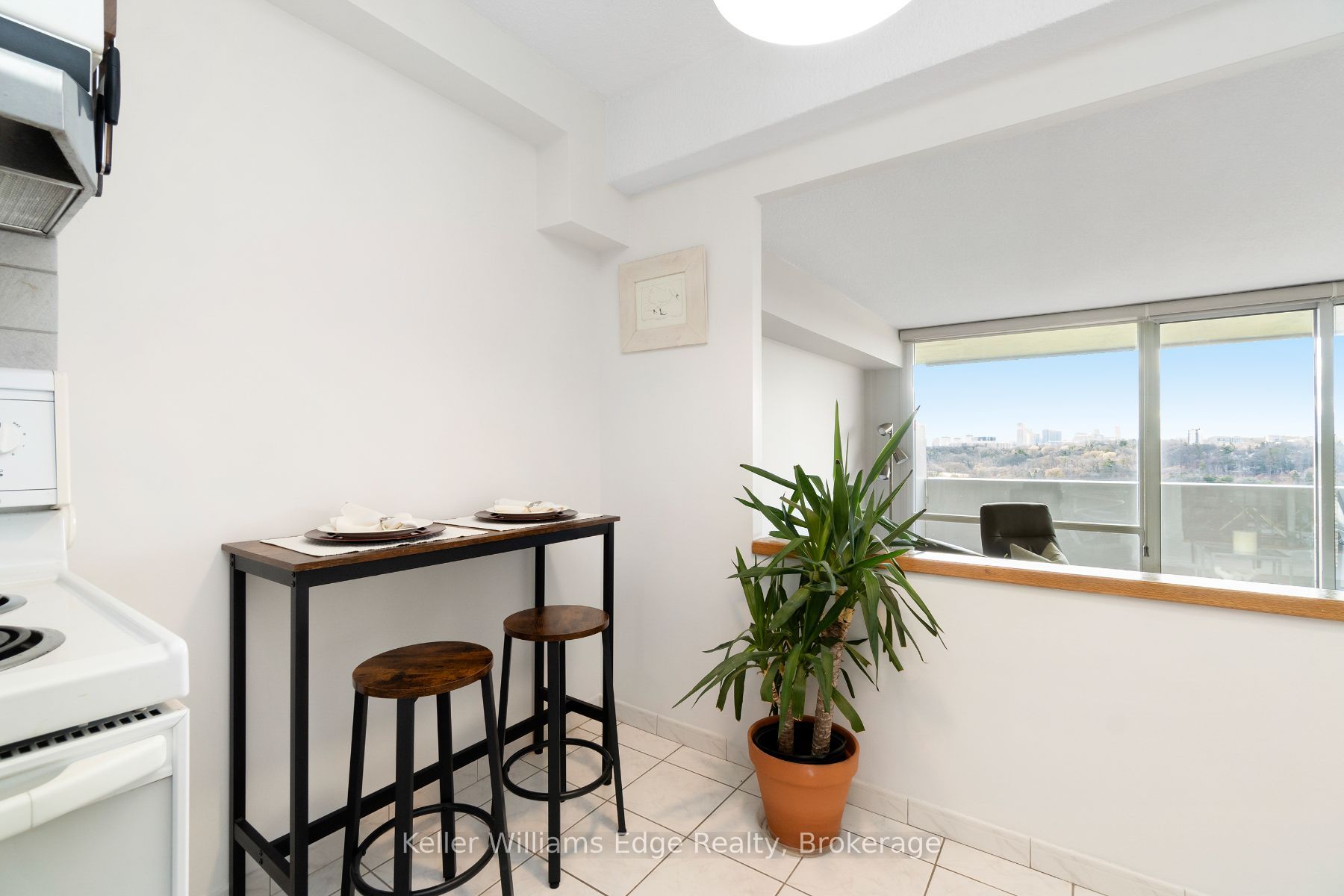 240 Scarlett Road #1612